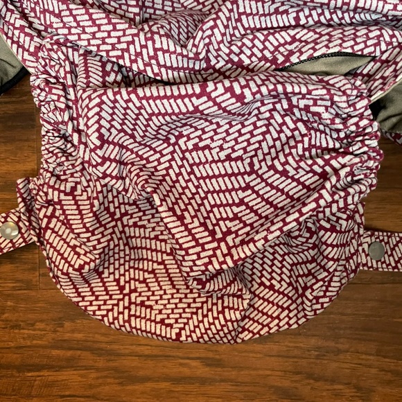 Boba X Baby Carrier **with toddler extenders** - Picture 2 of 5